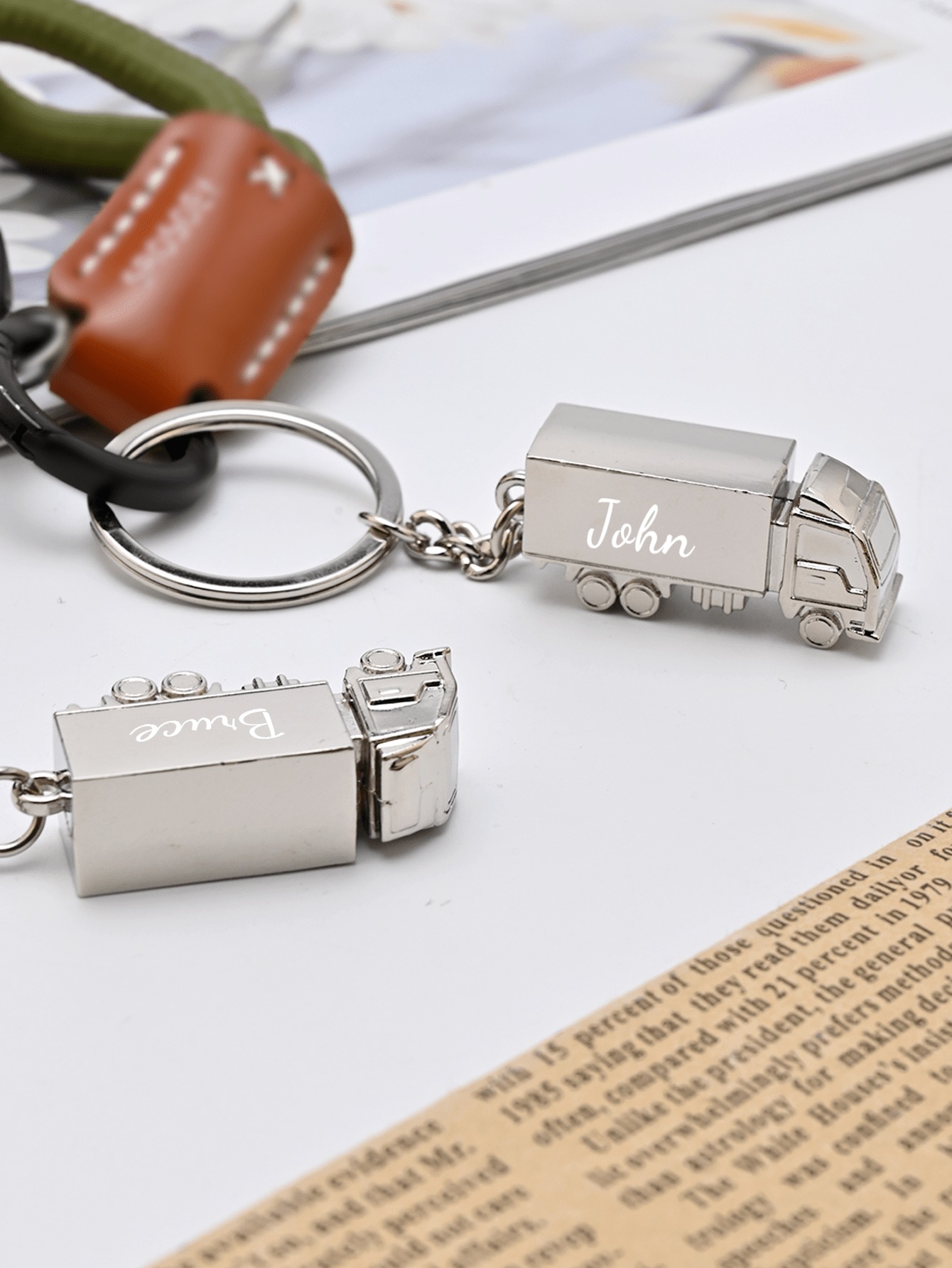 Custom Text Creative Truck Key Chain, Cartoon Metal Key Chain